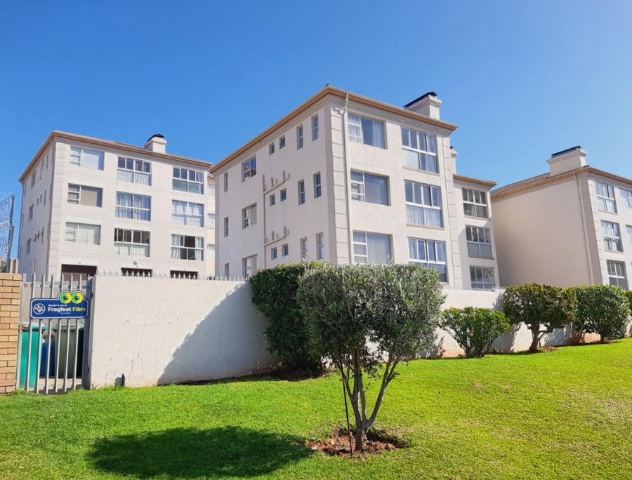 3 Bedroom Property for Sale in Hartenbos Central Western Cape